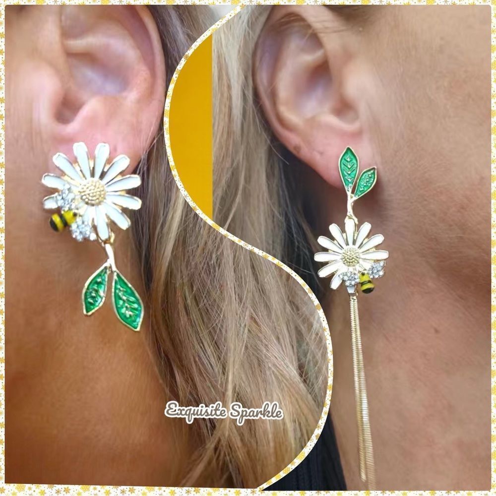 🐝 Asymmetrical GoldTone Bee & Daisy Enamel Post Back Statement Earrings